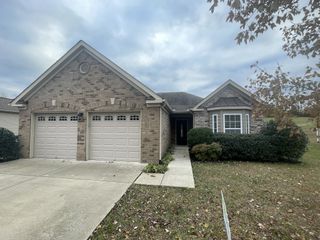 124 Granda Flora Dr, White House, TN 37188