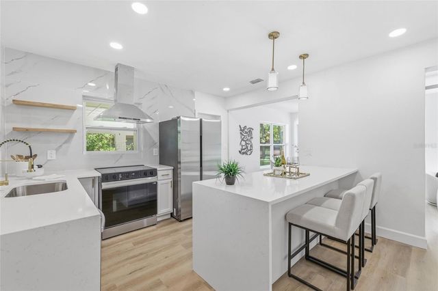 111 ORANGEVIEW AVENUE, Clearwater, FL 33755