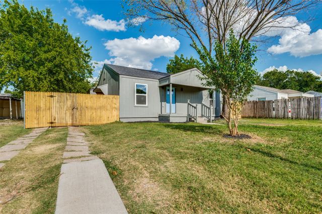 806 10th Street, Grand Prairie, TX 75051