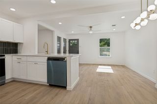 806 10th Street, Grand Prairie, TX 75051
