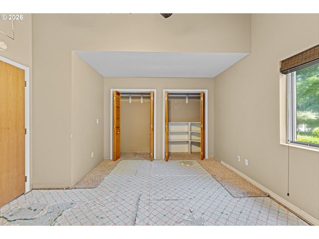 350 Nw RIVERPARK Pl, Canby, OR 97013