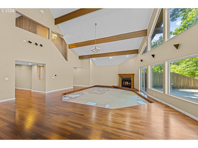 350 Nw RIVERPARK Pl, Canby, OR 97013