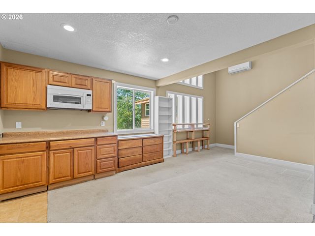 350 Nw RIVERPARK Pl, Canby, OR 97013