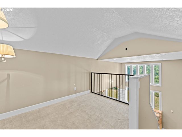350 Nw RIVERPARK Pl, Canby, OR 97013