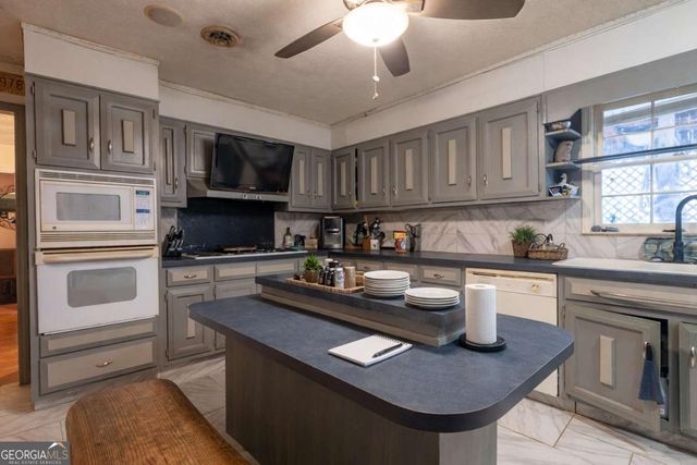 310 Hembree Hill Drive, Canton, GA 30114