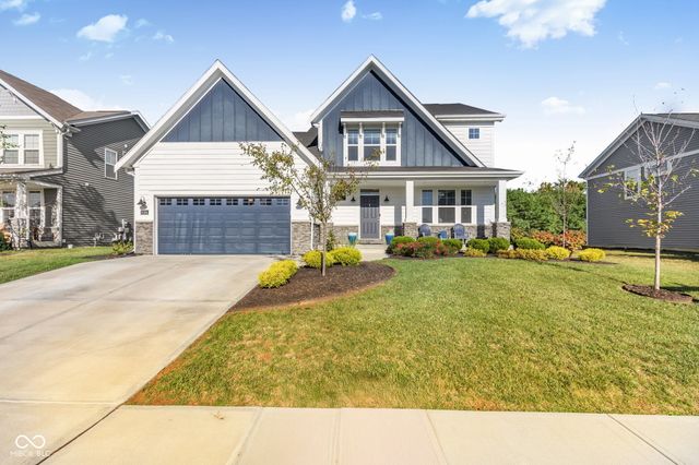 8384 Treeline Lane, Mccordsville, IN 46055