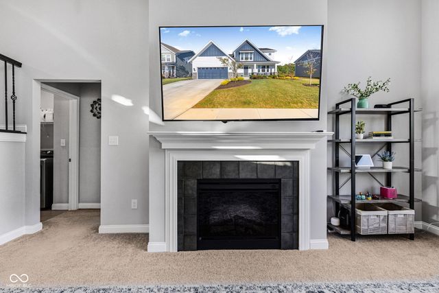 8384 Treeline Lane, Mccordsville, IN 46055