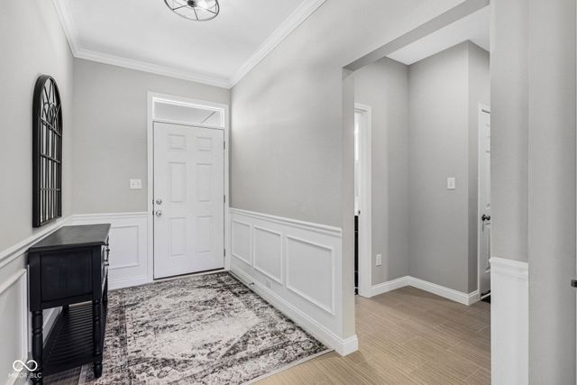 8384 Treeline Lane, Mccordsville, IN 46055