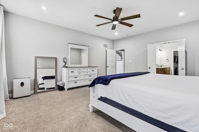 8384 Treeline Lane, Mccordsville, IN 46055