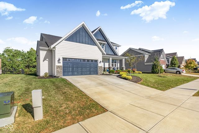 8384 Treeline Lane, Mccordsville, IN 46055