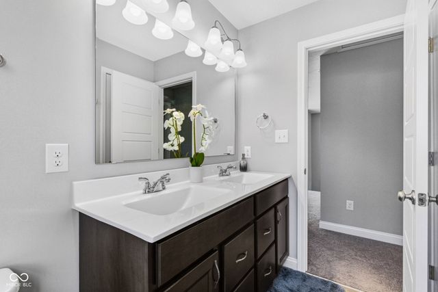 8384 Treeline Lane, Mccordsville, IN 46055