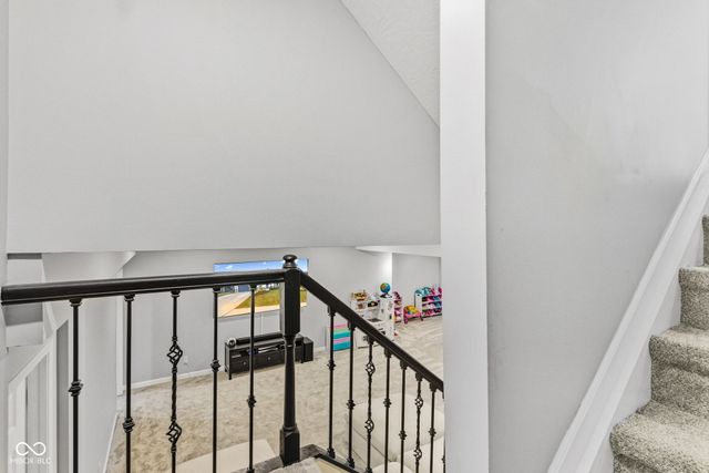 8384 Treeline Lane, Mccordsville, IN 46055