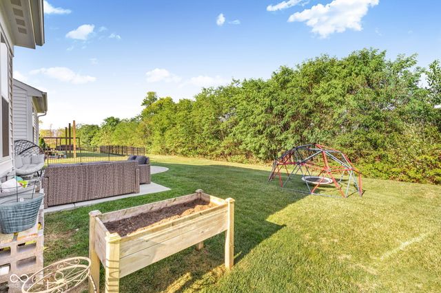 8384 Treeline Lane, Mccordsville, IN 46055