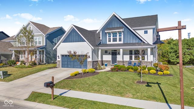 8384 Treeline Lane, Mccordsville, IN 46055