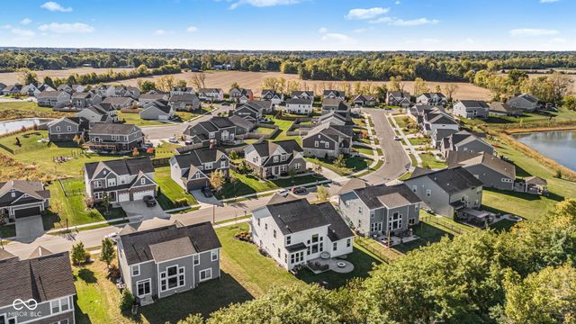 8384 Treeline Lane, Mccordsville, IN 46055