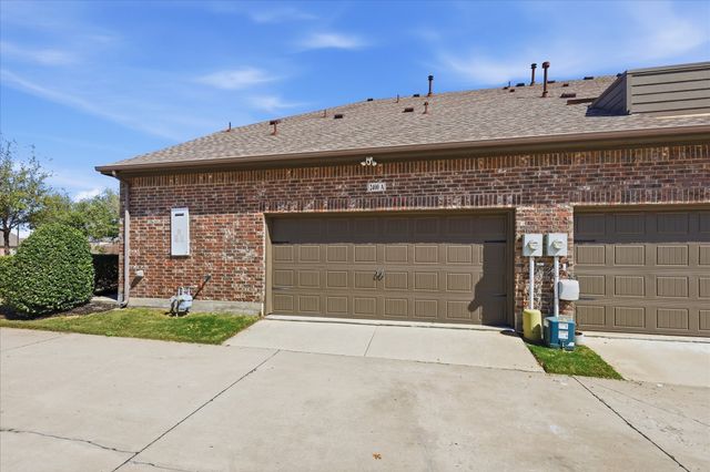 2400A Holt Drive A, Carrollton, TX 75010