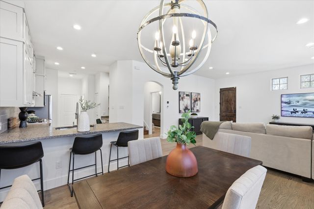 2400A Holt Drive A, Carrollton, TX 75010