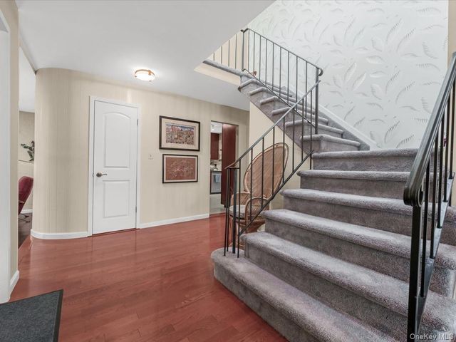 254 Meredith Lane, West Hempstead, NY 11552
