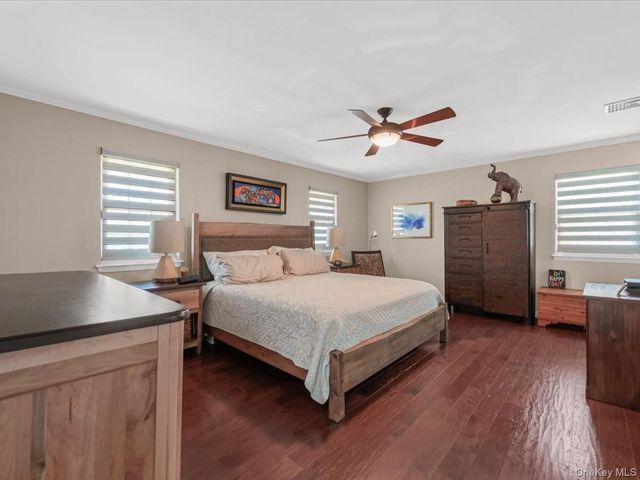 254 Meredith Lane, West Hempstead, NY 11552