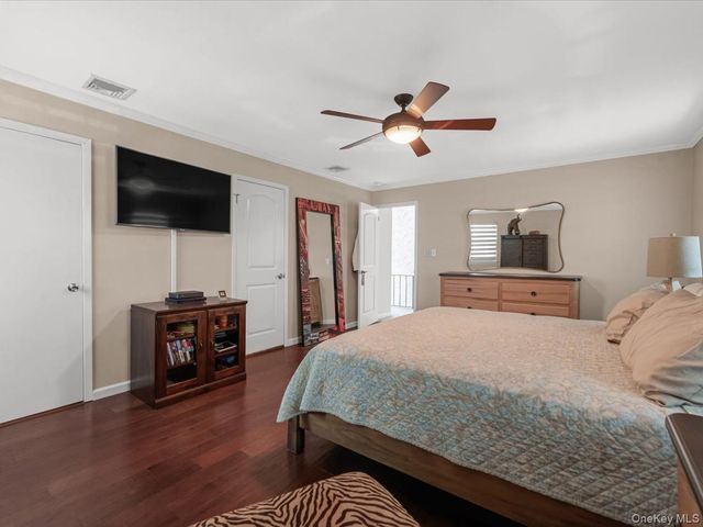 254 Meredith Lane, West Hempstead, NY 11552