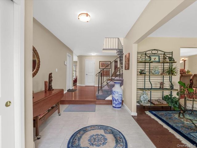 254 Meredith Lane, West Hempstead, NY 11552