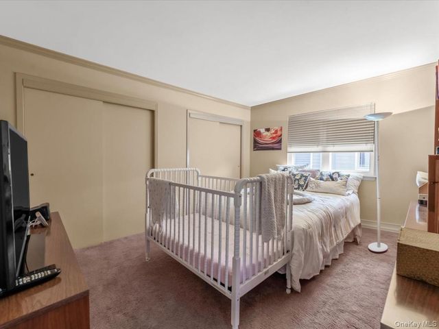 254 Meredith Lane, West Hempstead, NY 11552