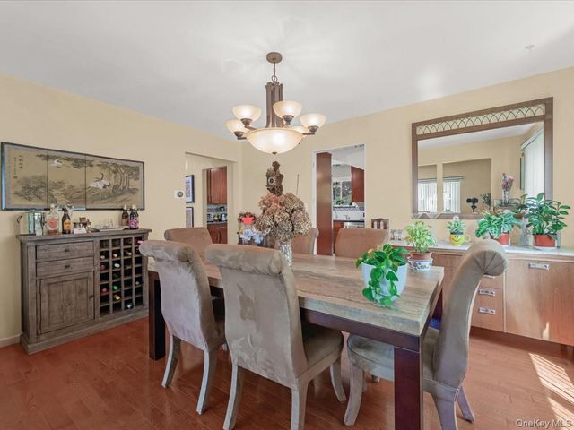 254 Meredith Lane, West Hempstead, NY 11552