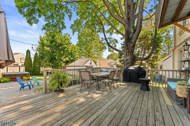 8 Garry St, Manville Boro, NJ 08835
