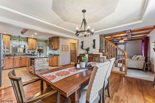 8 Garry St, Manville Boro, NJ 08835