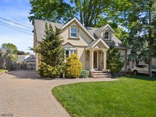 8 Garry St, Manville Boro, NJ 08835
