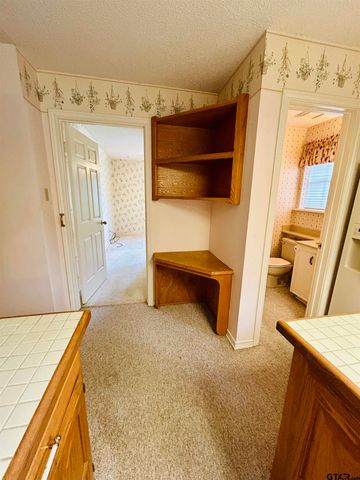 2899 Surrey Lane, Tyler, TX 75705