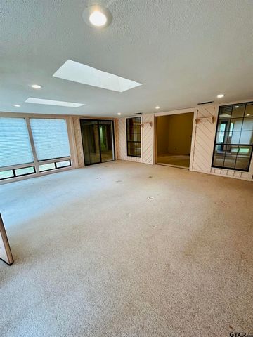 2899 Surrey Lane, Tyler, TX 75705