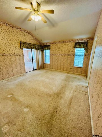 2899 Surrey Lane, Tyler, TX 75705