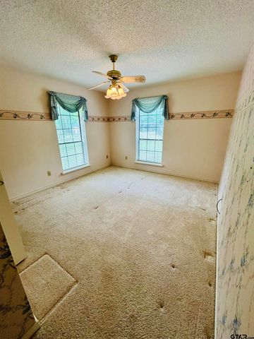 2899 Surrey Lane, Tyler, TX 75705