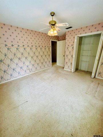 2899 Surrey Lane, Tyler, TX 75705