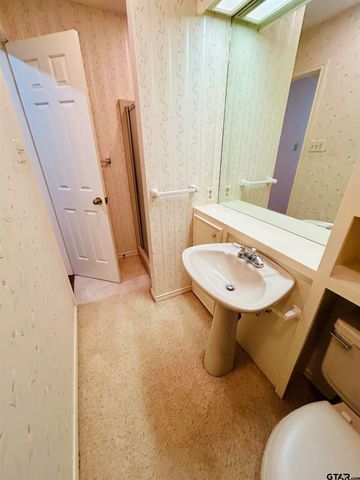 2899 Surrey Lane, Tyler, TX 75705