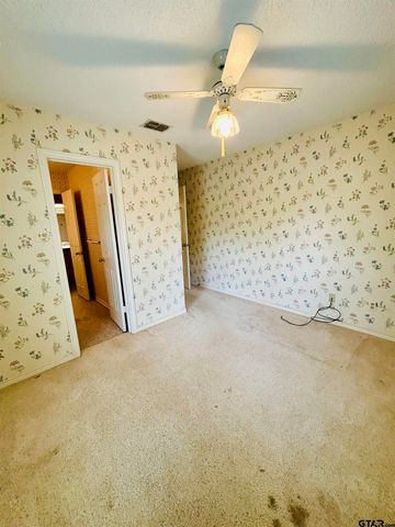 2899 Surrey Lane, Tyler, TX 75705