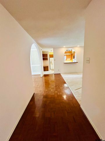 2899 Surrey Lane, Tyler, TX 75705