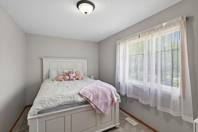 1104 Spruce Street, Farmington, MN 55024
