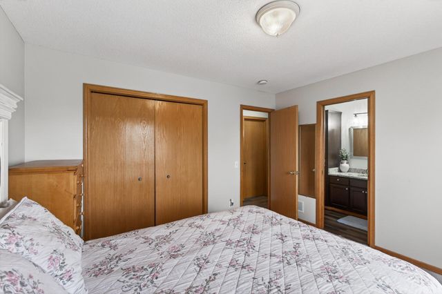 1104 Spruce Street, Farmington, MN 55024