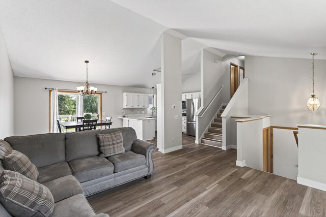 1104 Spruce Street, Farmington, MN 55024