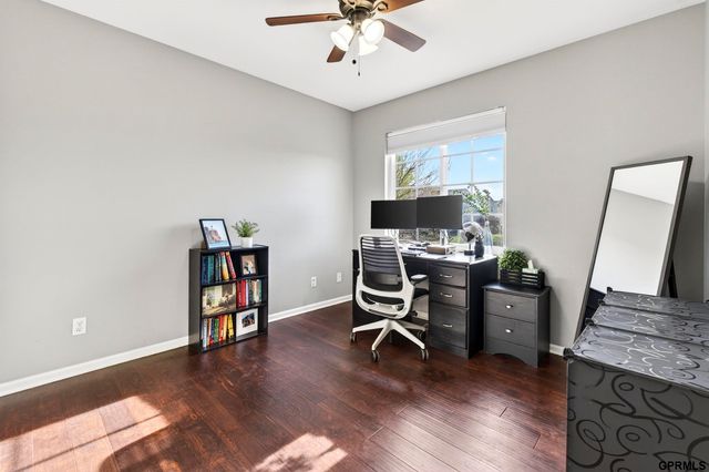 8007 S 158th Street, Omaha, NE 68136