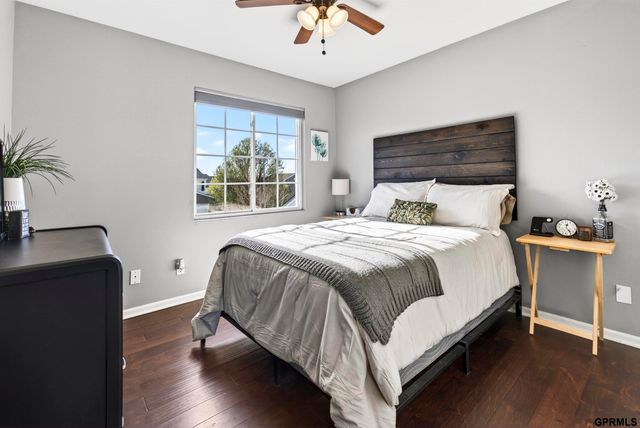 8007 S 158th Street, Omaha, NE 68136