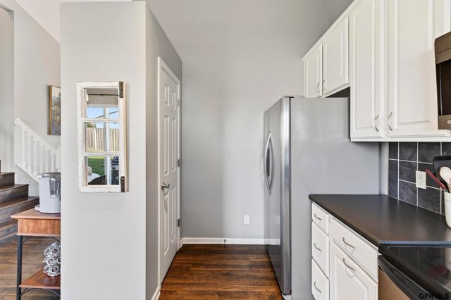 8007 S 158th Street, Omaha, NE 68136