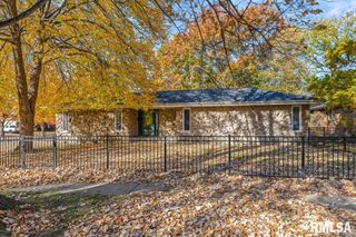 161 CYPRESS POINT Drive, Springfield, IL 62704