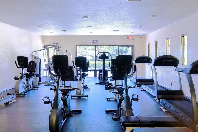 9061 Sunrise Lakes Boulevard 109, Sunrise, FL 33322
