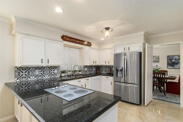 2104 Olympic Drive, League City, TX 77573