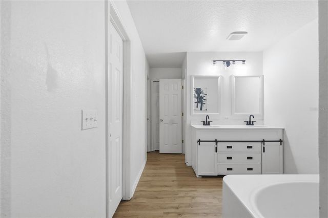 627 WOODLAND CREEK BOULEVARD, Kissimmee, FL 34744