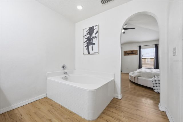 627 WOODLAND CREEK BOULEVARD, Kissimmee, FL 34744