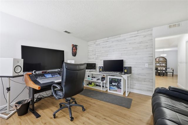 627 WOODLAND CREEK BOULEVARD, Kissimmee, FL 34744